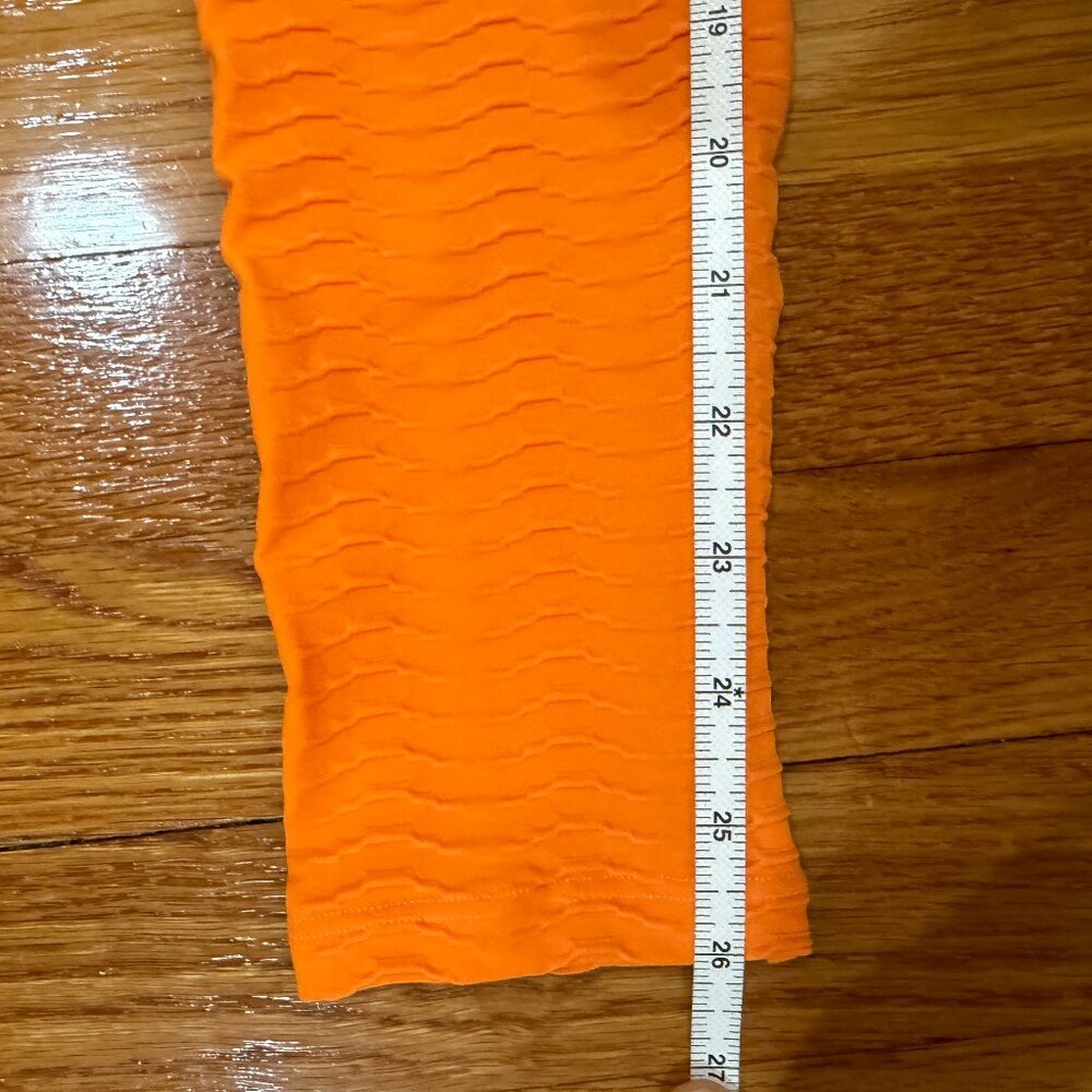 Booty By Brabants Croco Skin Seamless Leggings in Orange - One Size - Picture 3 of 7